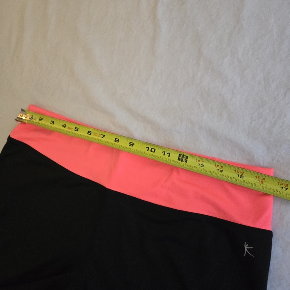 Danskin Now Dri More Black Capris Neon Coral Pink Accents Cropped Legging EB2 - Picture 6 of 9